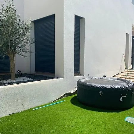 Apartmán - 700m De La